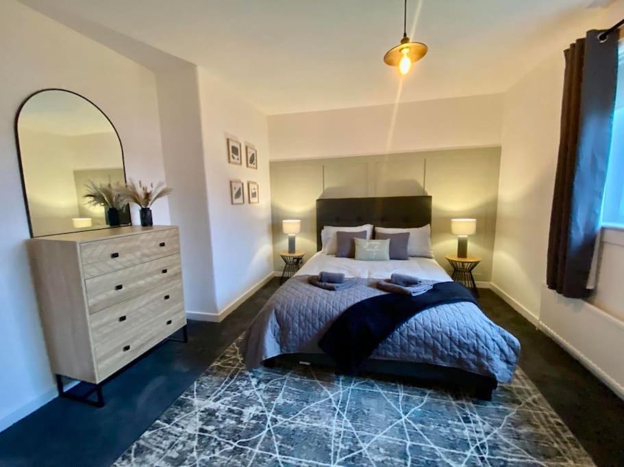 New Boutique 3 Bedroom Apartment In Χάμιλτον Εξωτερικό φωτογραφία