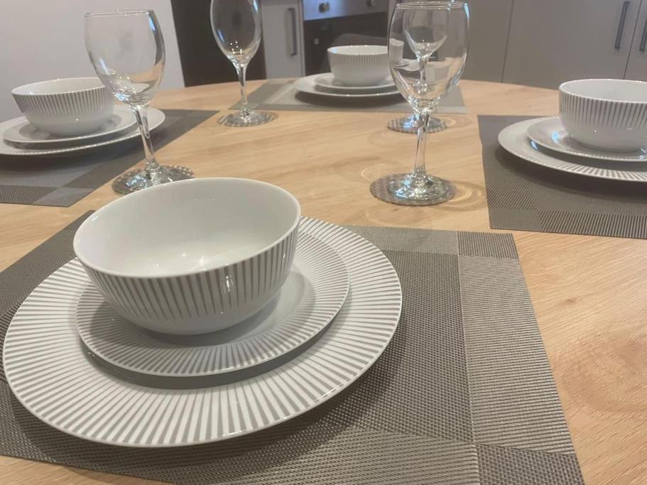 New Boutique 3 Bedroom Apartment In Χάμιλτον Εξωτερικό φωτογραφία